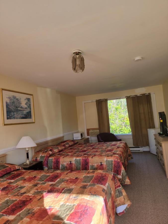 Gateway Motel Ґананокве Екстер'єр фото