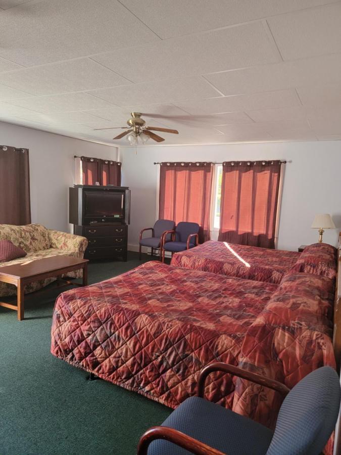 Gateway Motel Ґананокве Екстер'єр фото